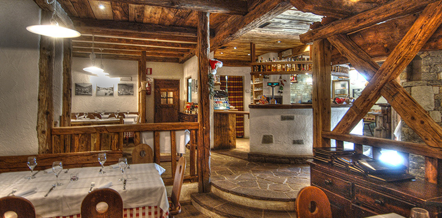 https://www.valtellinaok.com/Foto/Ristoranti/90/ristorante stalet livigno.jpg